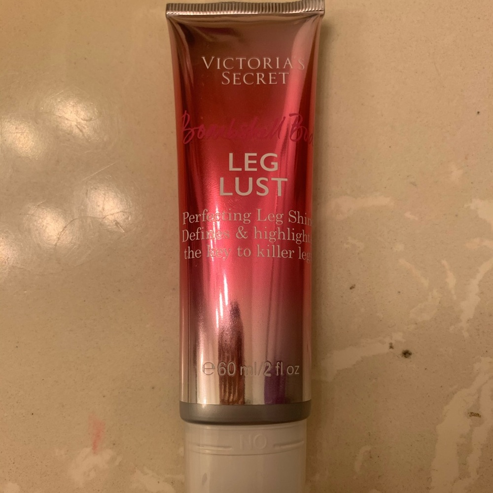 Leg lust shine highlighter